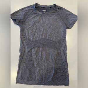 Athleta women’s workout t-shirt